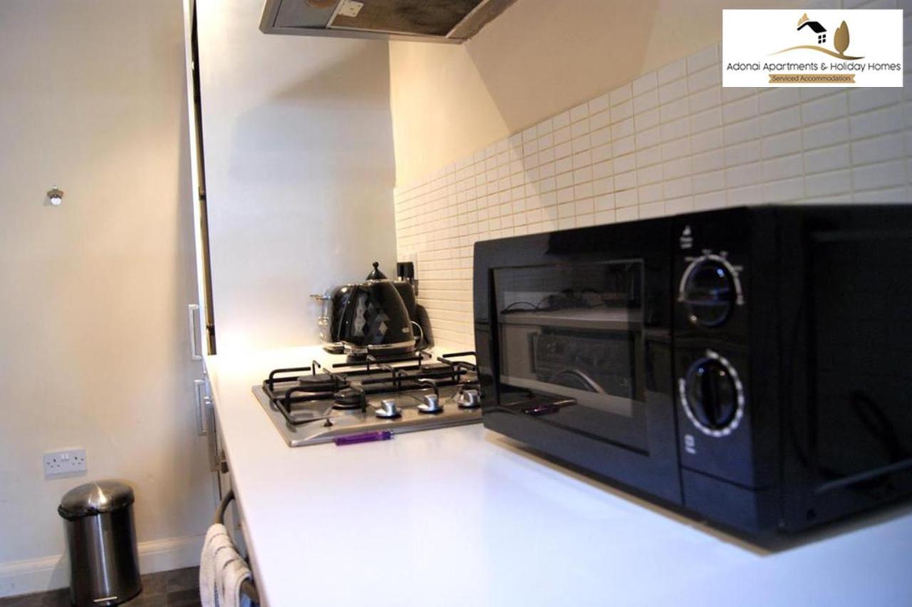 2 Bedroom Apartment At Dagenham , Adonai Serviced Accommodation, Free Wifi And Parking Luaran gambar