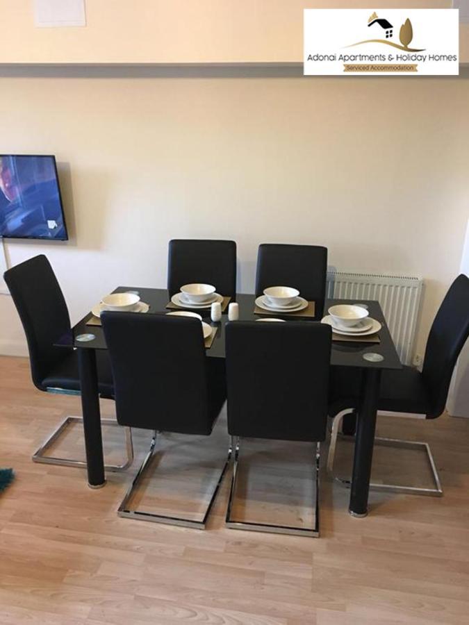 2 Bedroom Apartment At Dagenham , Adonai Serviced Accommodation, Free Wifi And Parking Luaran gambar